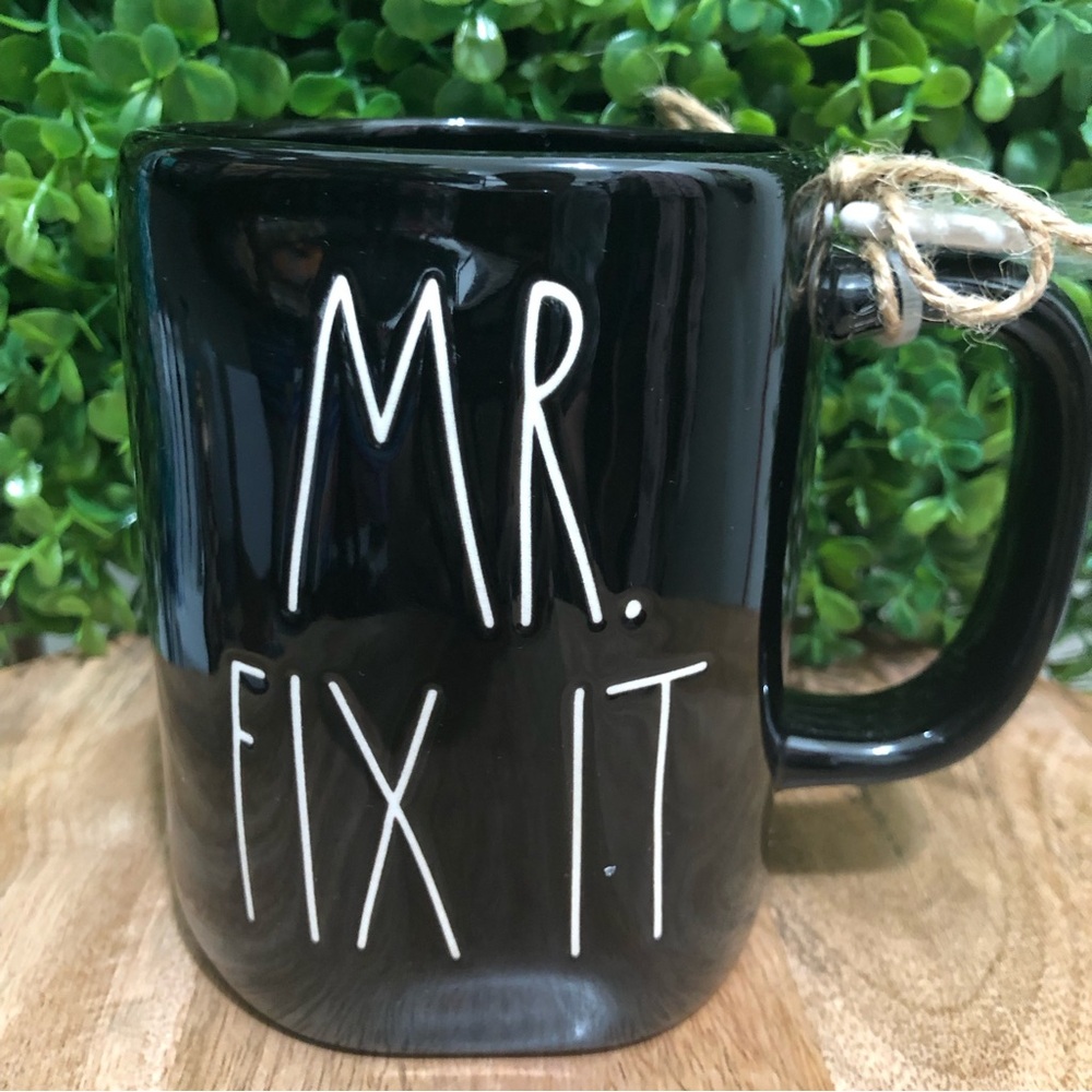 Rae Dunn NWT “MR.FIX IT “ mug
